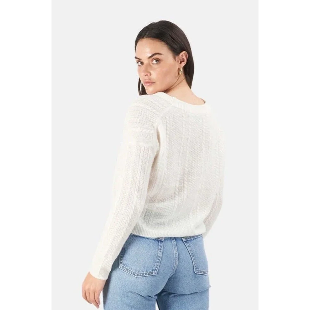 Naadam Super Luxe Cashmere Sweater L Cream V Neck NWT $358 Luxury Knit